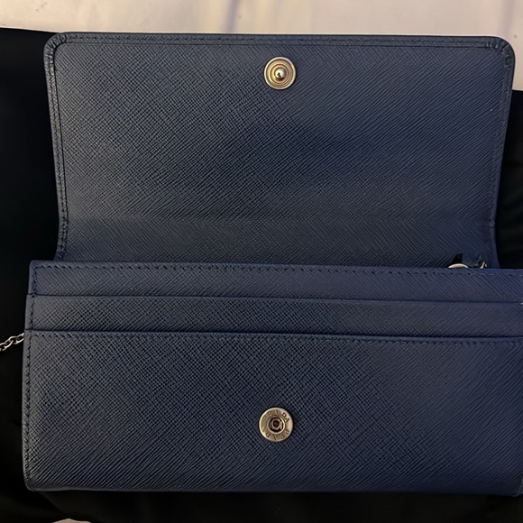 Parada Saffiano lock leather flap wallet with chain card - Picture 11 of 16